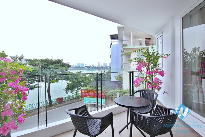 Beautiful and modern 3 bedroom apartment for rent in To ngoc van, Tay ho, Ha noi